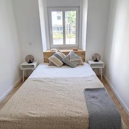 Central Modern Apt Private Patio Ac Lisboa